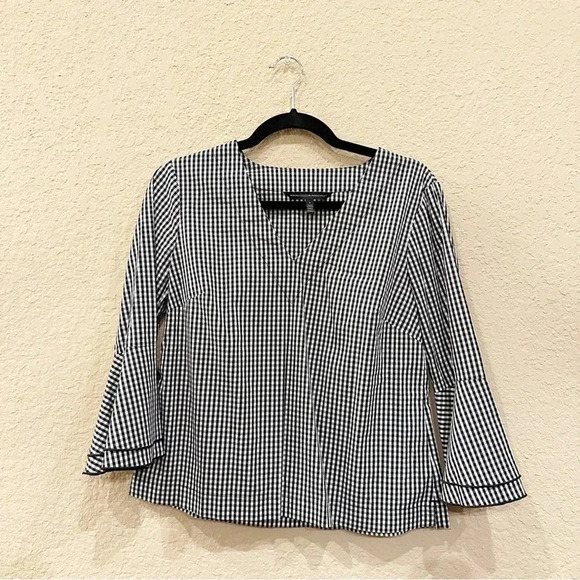 White House Black Market Black + White Gingham Bell Sleeve Carmen Blouse Size 4 - Picture 4 of 6